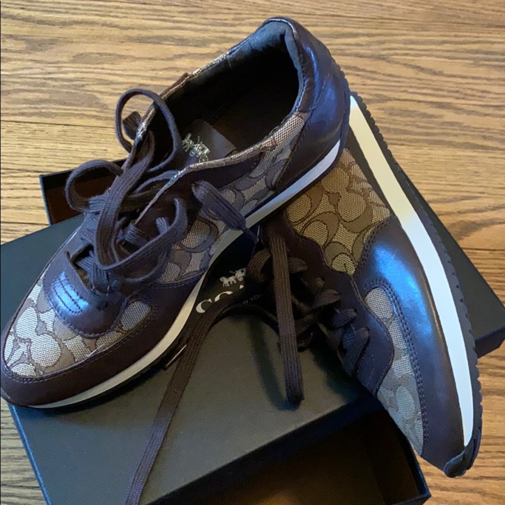 Coach Farah sneaker NEVER WORN